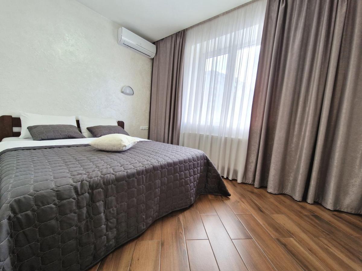 Cozy Apartment On Belvedere Ivano-Frankivsk Exterior foto